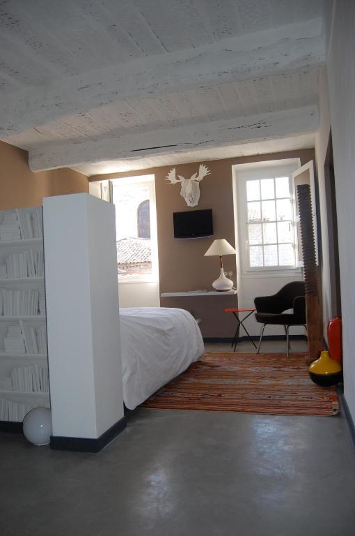 Hotel Le 2 Vence Pokoj fotografie